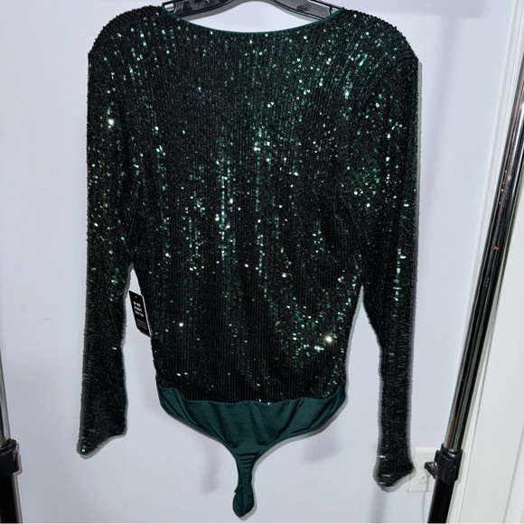 Express Green Sequin V Neck Thong Bodysuit Size L NWT! - Picture 6 of 7